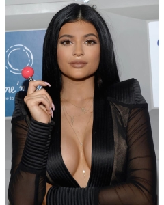 16'' Long Straight Black Without Bangs Full Lace Kylie Jenner Inspired Synthetic Women Wigs
